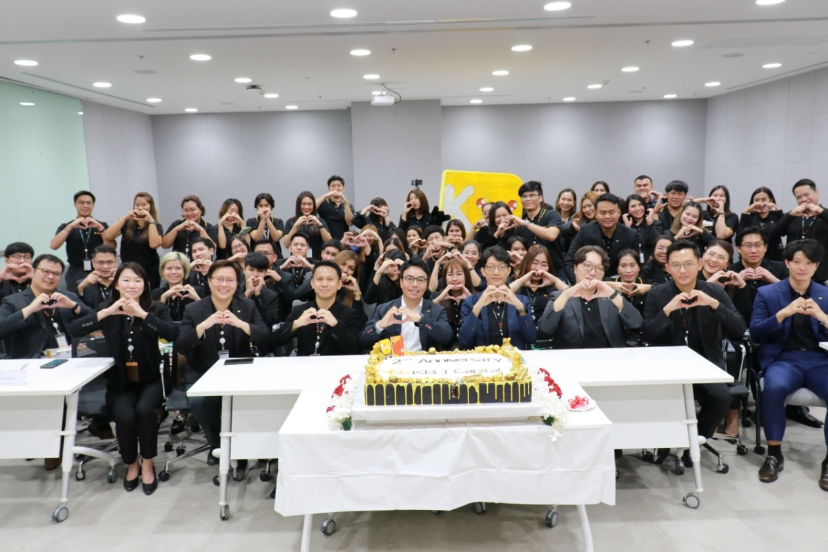 KB J Capital 2nd anniversary Star friends