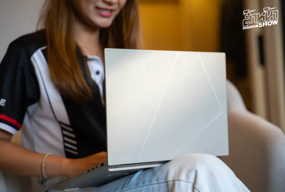 ASUS Zenbook 15 OLED (2023) โน้ตบุ๊กระดับพรีเมี่ยม น้ำหนักเบา จอ