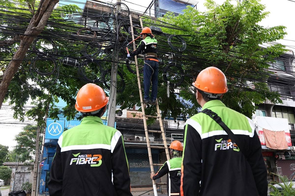 AIS ร่วมมือภาครัฐ จัดระเบียบสายสื่อสาร ล่าสุดลุย ถนนสุทธิสารวินิจฉัย